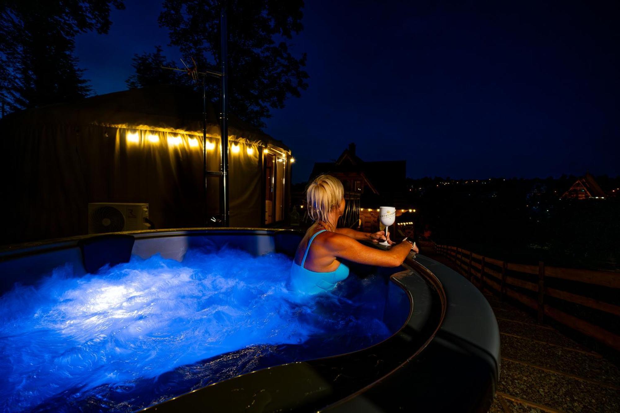 Jurta Na Wypasie - Luksusowy Namiot Z Widokiem Na Gory - Jacuzzi, Sauna, Split Ac, Private, Star View Закопане Экстерьер фото